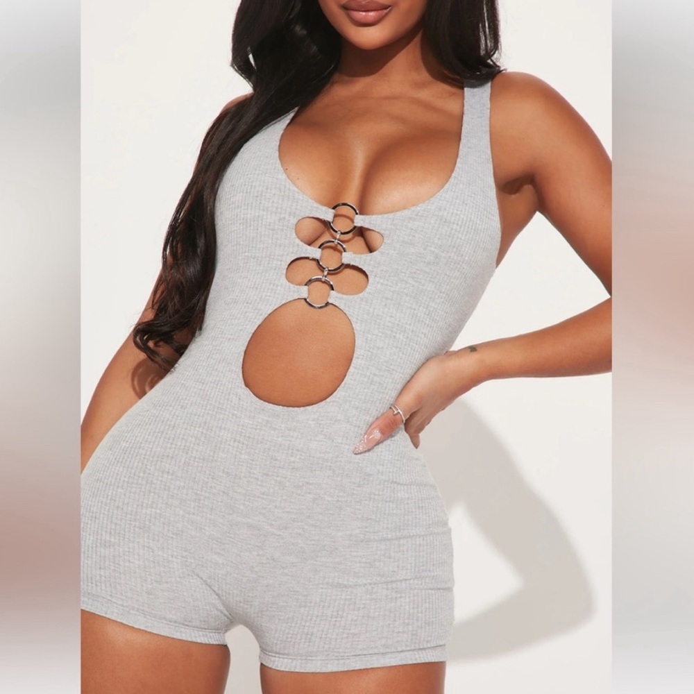 Fashion nova romper